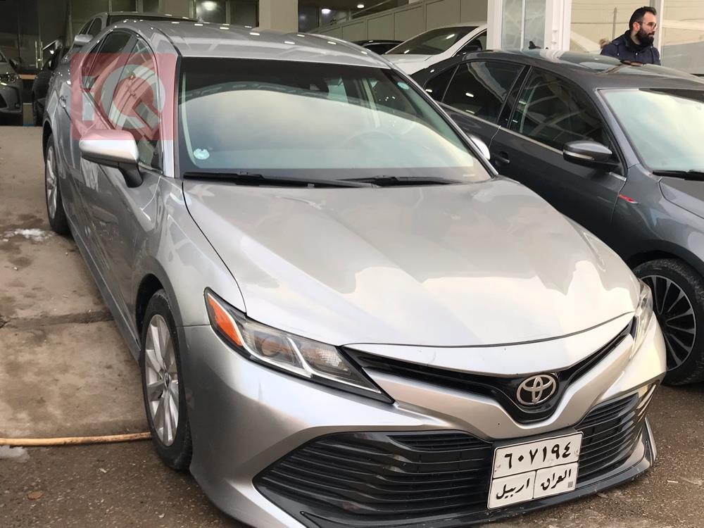 تۆیۆتا کامری